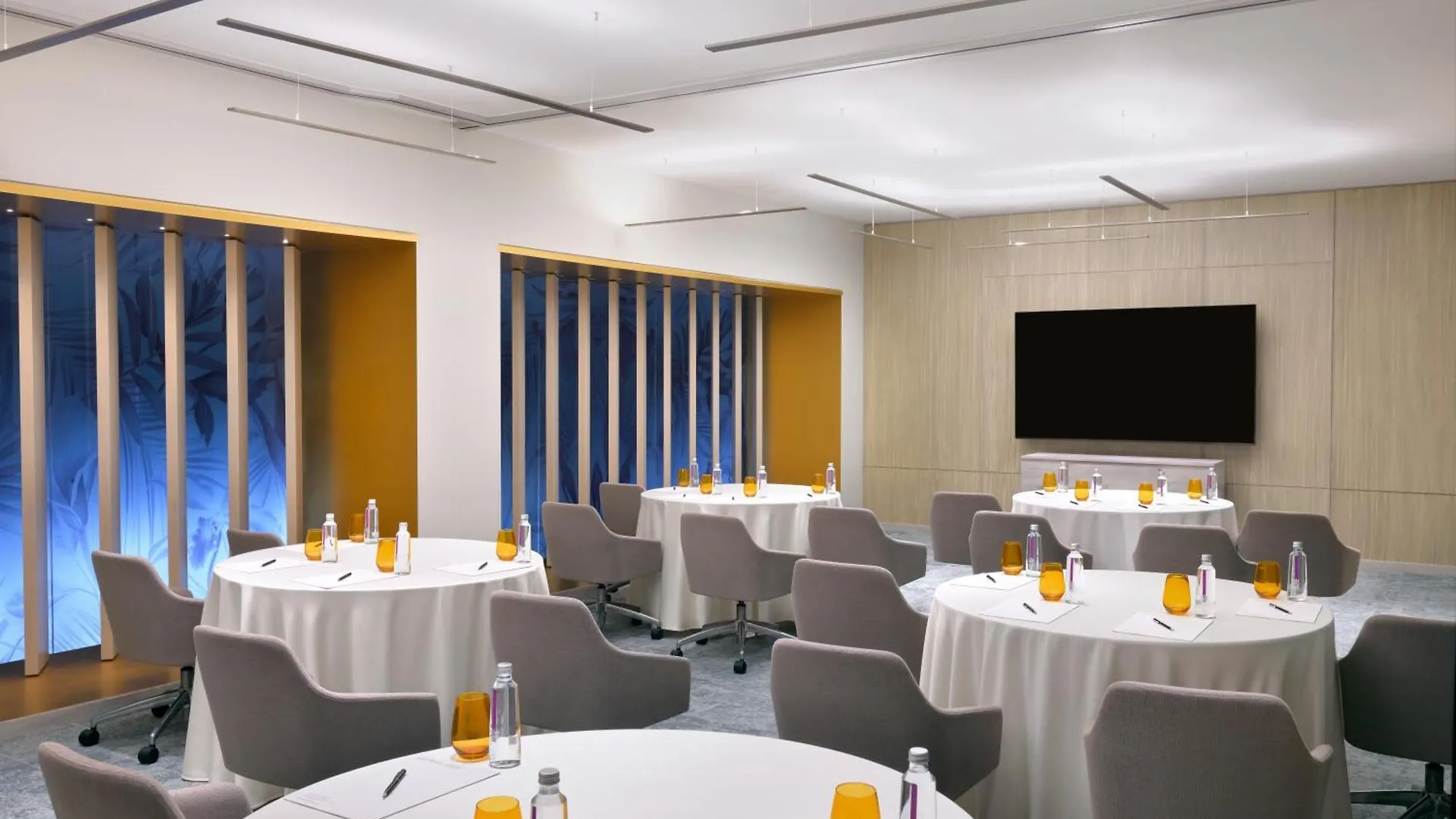 *****  Moevenpick Hotel Tahlia Jeddah Saudi Arabia