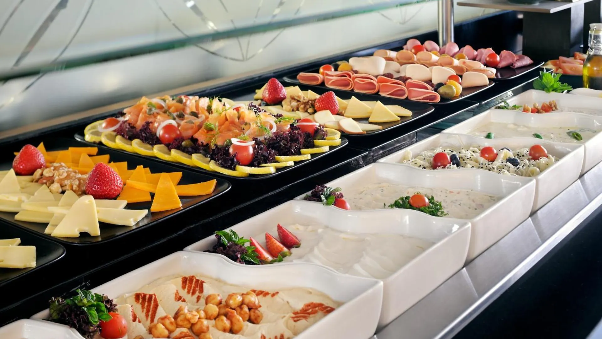 Moevenpick Hotel Tahlia ג'דה
