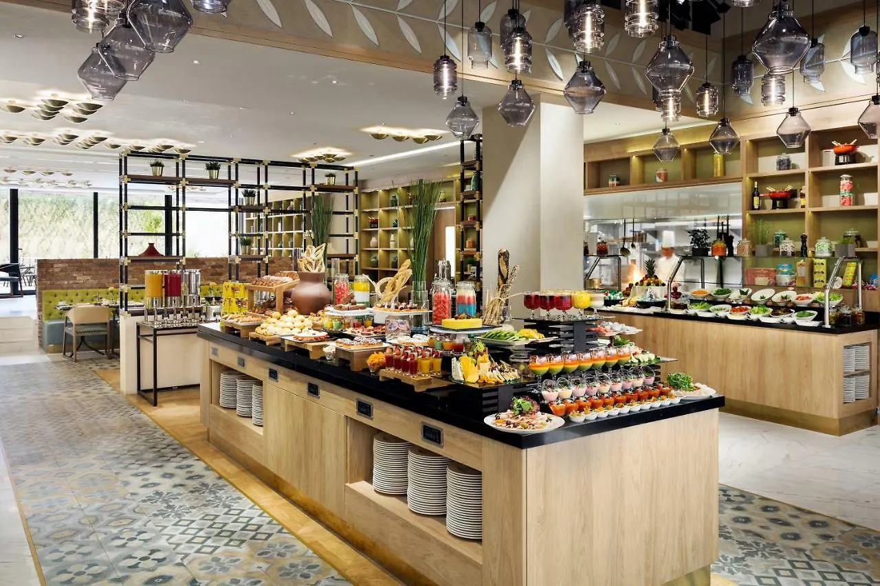 Moevenpick Hotel Tahlia ג'דה